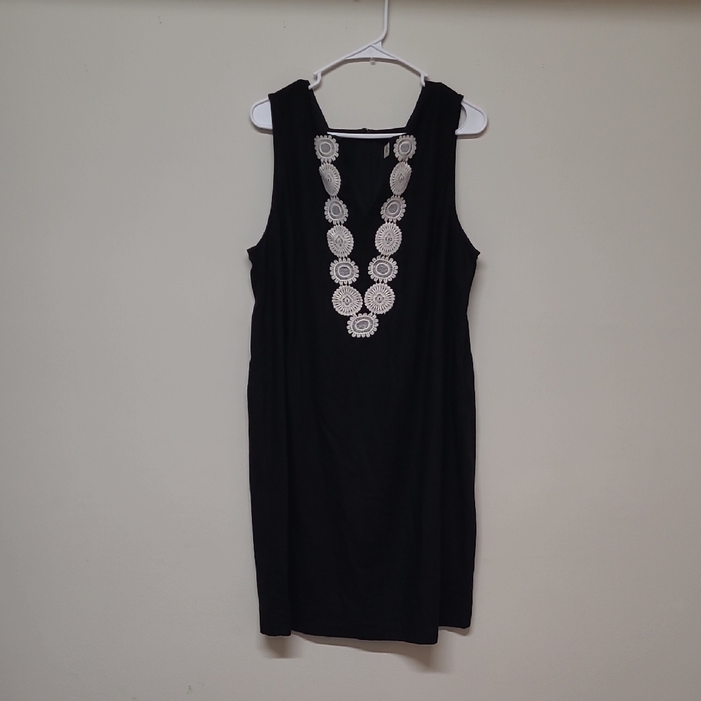 52 SevenBlack and White Embroidered Dressfor women zise Ix used god condition